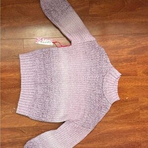 Chic Lavender Women's Crew Neck Sweater Brand new!